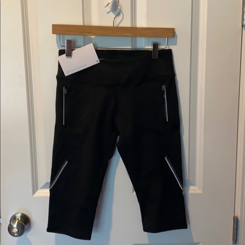 Fabletics crop leggings